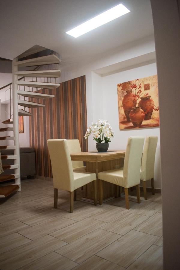 Oazis Apartman 케츨리 외부 사진