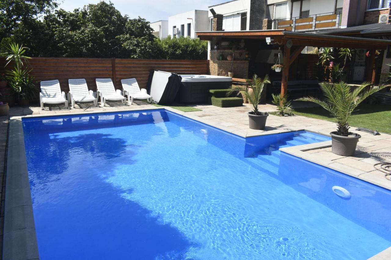 Oazis Apartman 케츨리 외부 사진